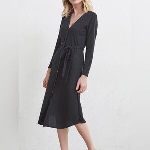 VETTA Black Long Sleeve Knit Dress with Buttons and Tie